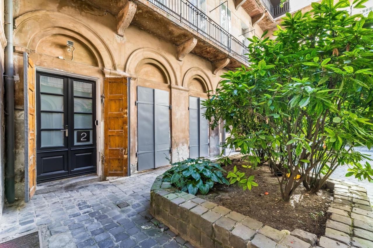 Urban Stable Luxury Apartments Budapest Exterior photo