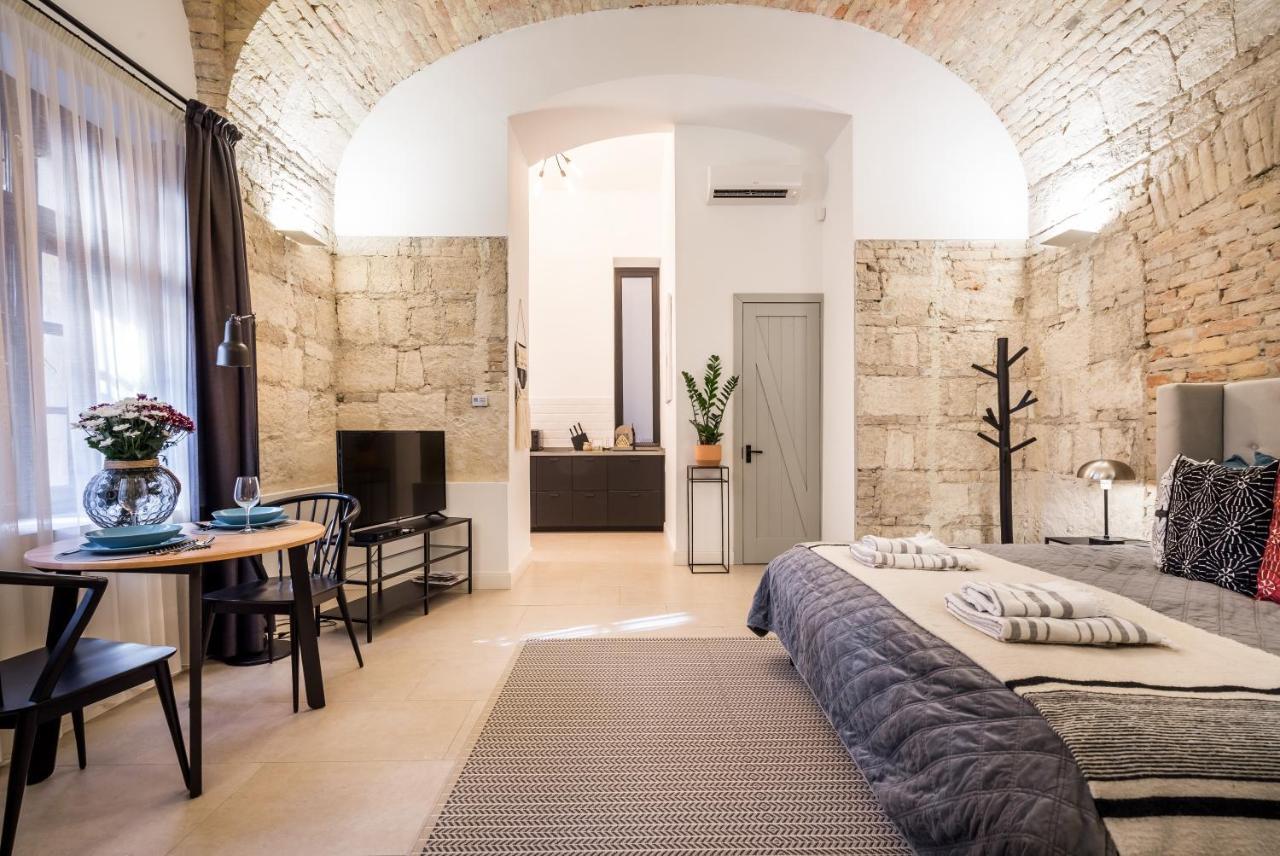 Urban Stable Luxury Apartments Budapest Exterior photo